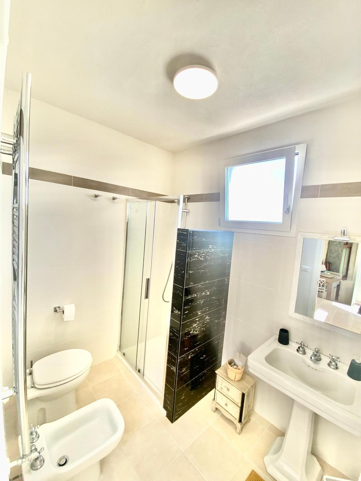 Palazzo Storico Riccardi Rollo Apartment ซาน เชซาริโอ ดิ เลชเช ภายนอก รูปภาพ